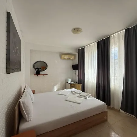 Hotel Zora By Tm